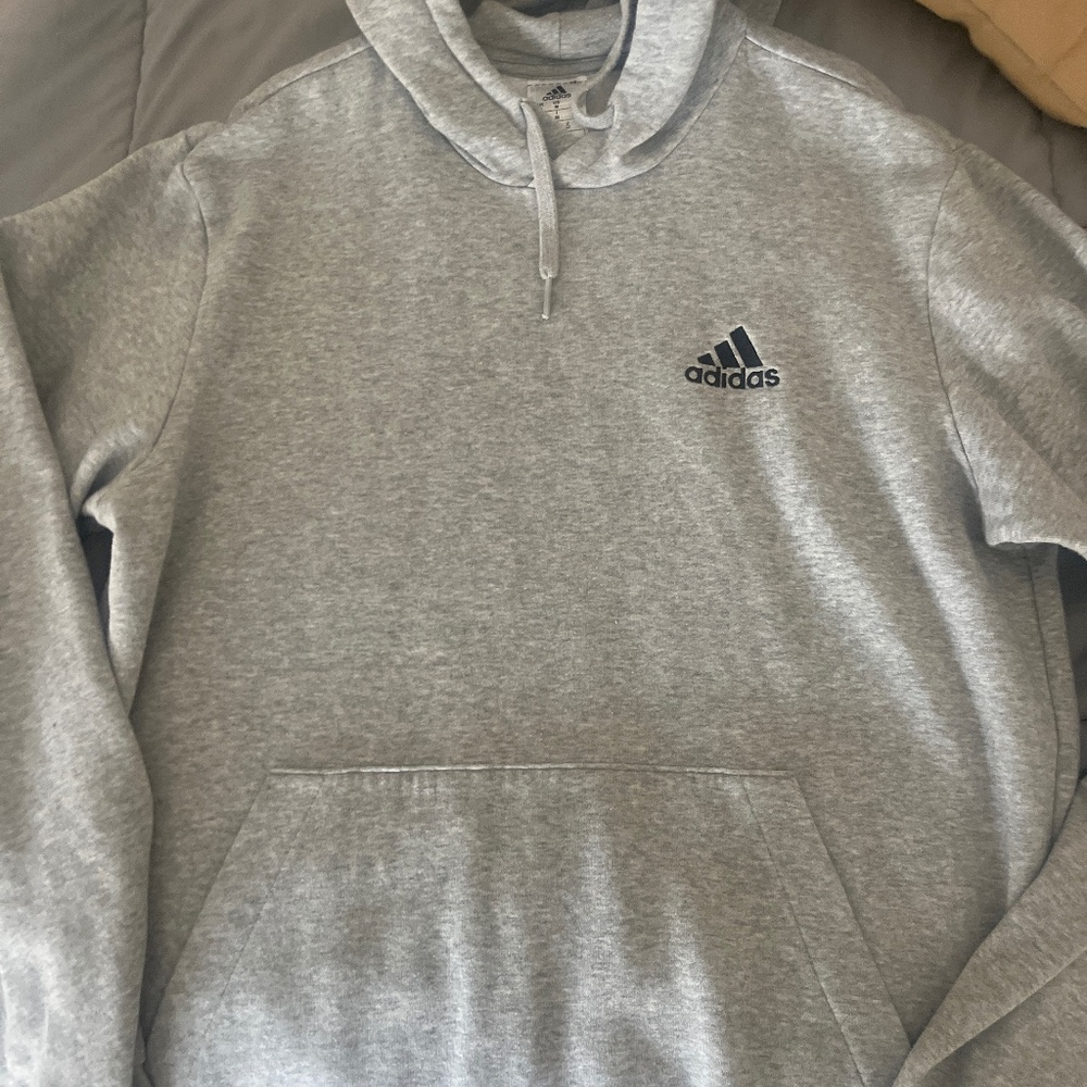 Gently used adidas sweatshirt size M